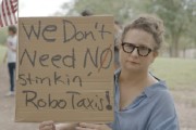 占卜道具特斯拉在得州奥斯汀遭遇抗议活动：反对马斯克Robotaxi计划